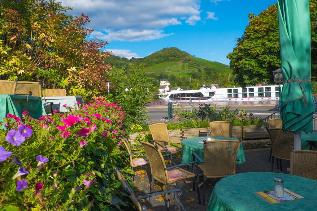 Panorama-Cafe Moselgarten อัลฟ์ ภายนอก รูปภาพ