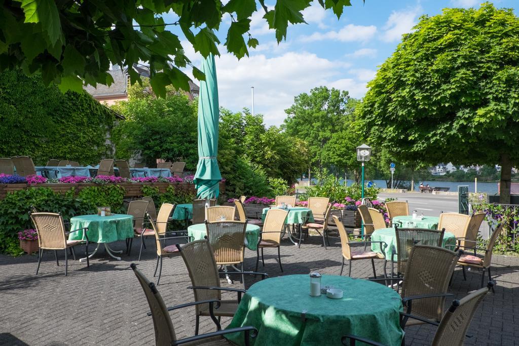 Panorama-Cafe Moselgarten อัลฟ์ ภายนอก รูปภาพ