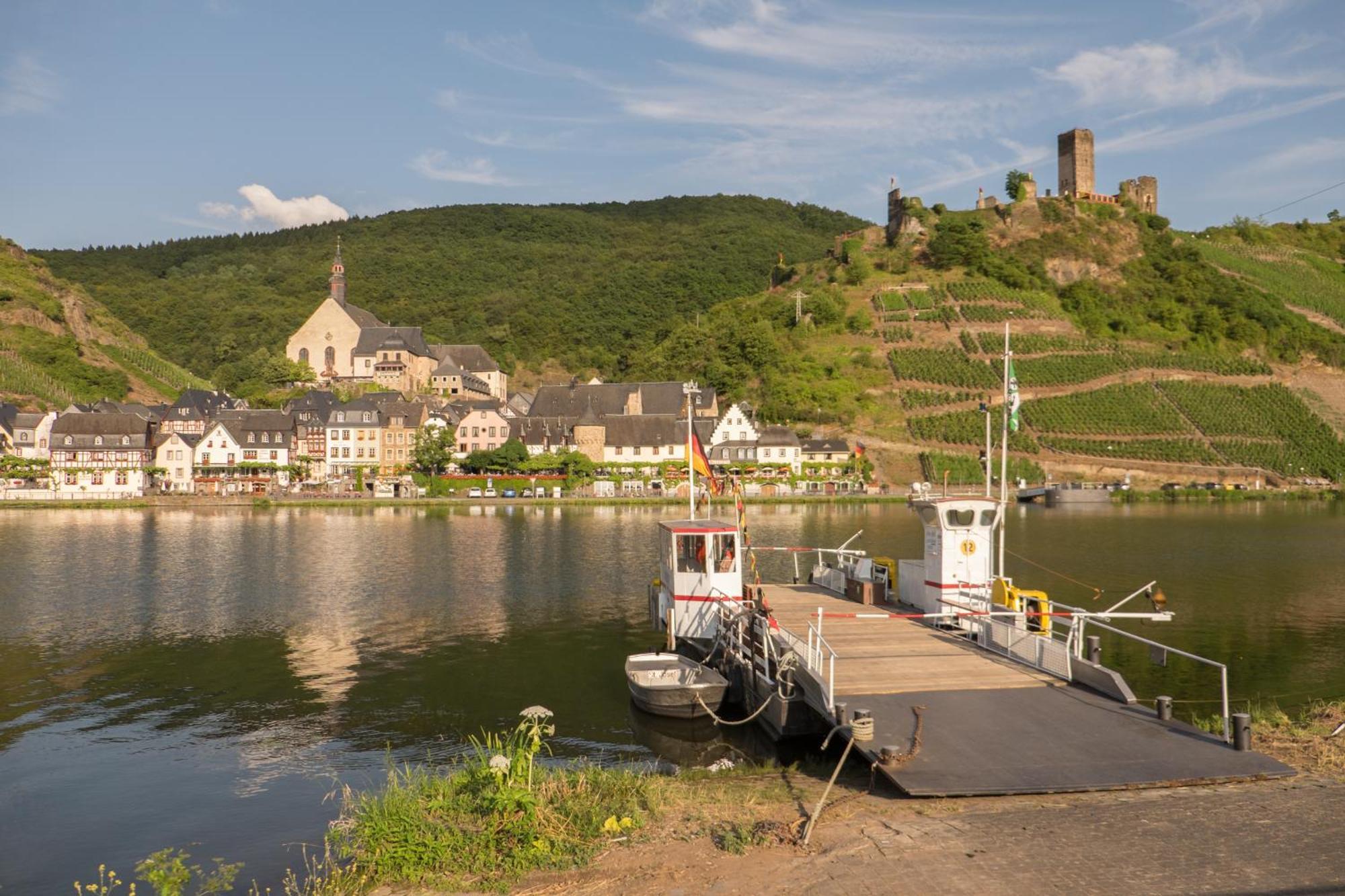 Panorama-Cafe Moselgarten อัลฟ์ ภายนอก รูปภาพ